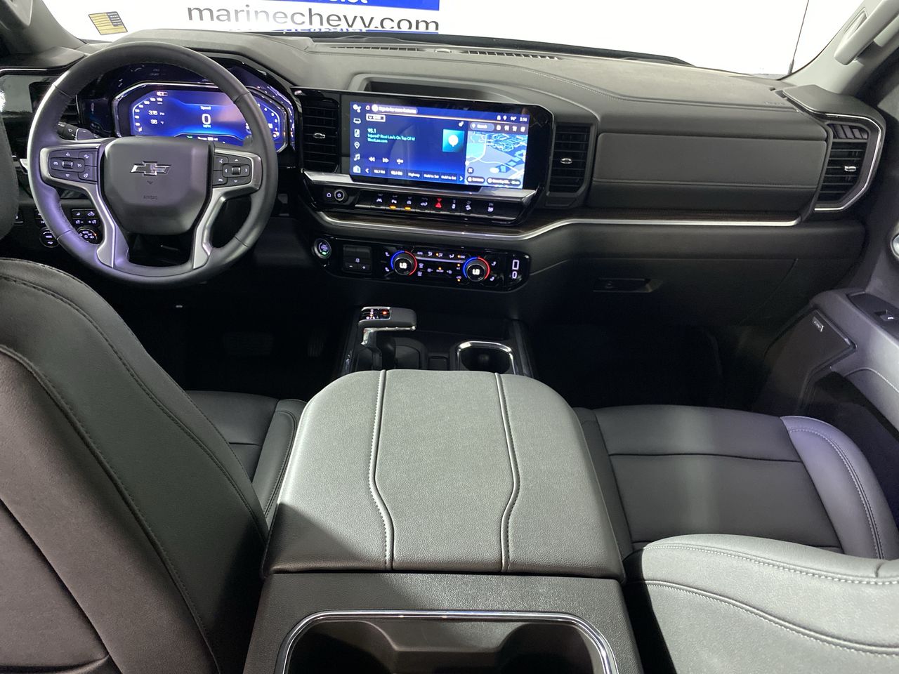 2025 Chevrolet Silverado 1500 RST photo 16