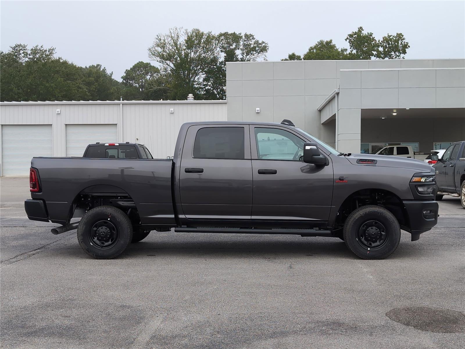 2025 Ram 2500 Tradesman photo 5