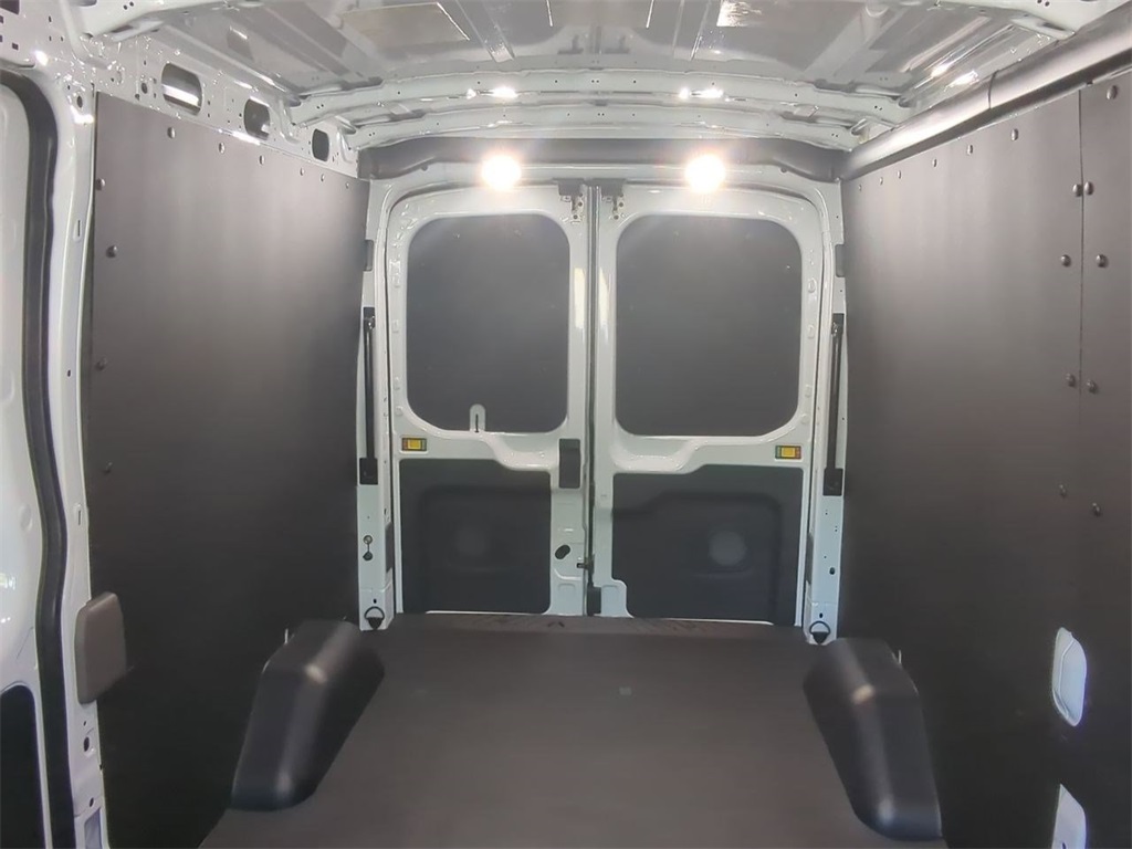 2025 Ford Transit photo 21