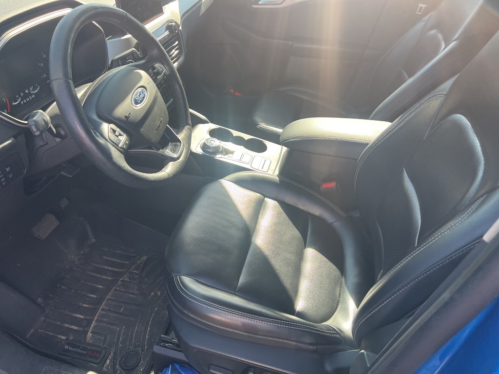 2020 Ford Escape SEL photo 4