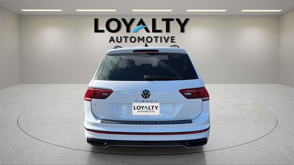 2022 Volkswagen Tiguan SE R-Line Black photo 4