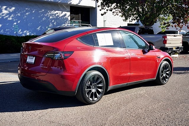 Used 2023 Red Tesla Long Range image 7