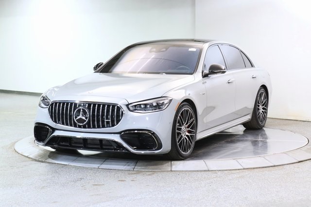 2024 Mercedes Benz S AMG 63 E PERFORMANCE photo 11
