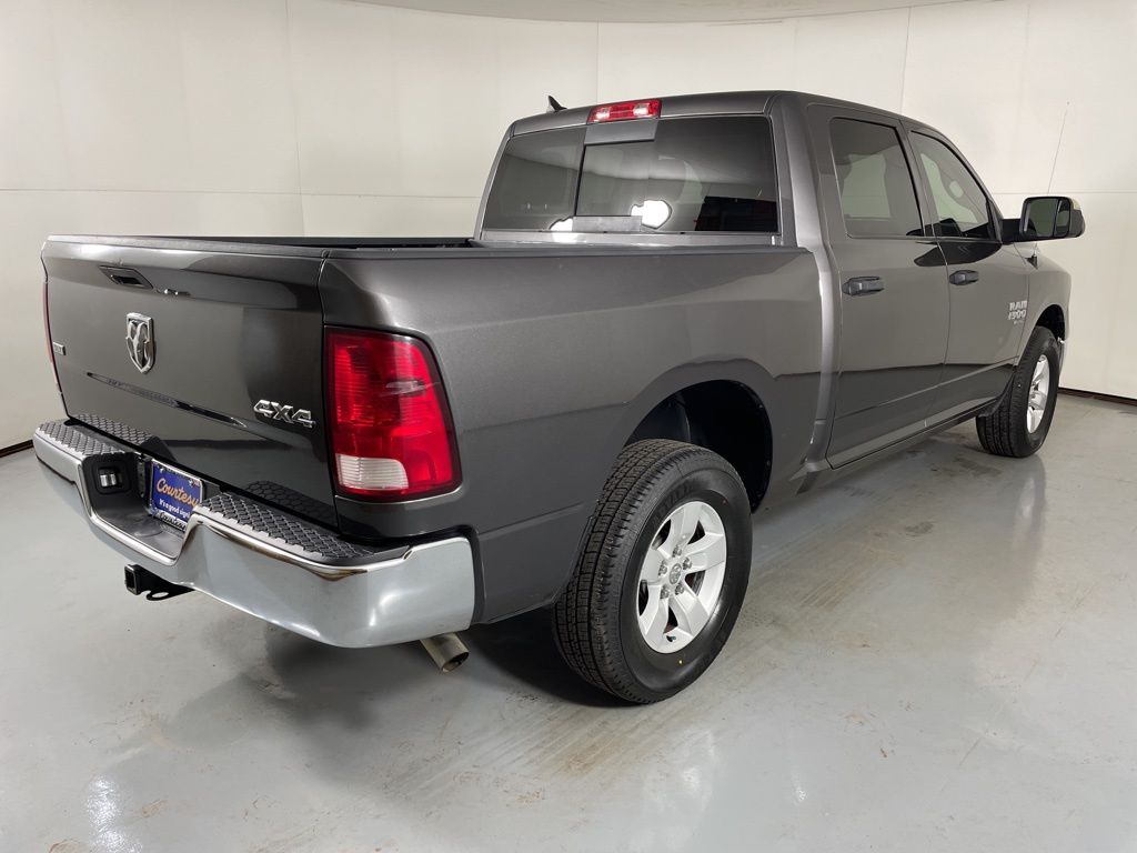 2023 Ram 1500 Classic SLT photo 7