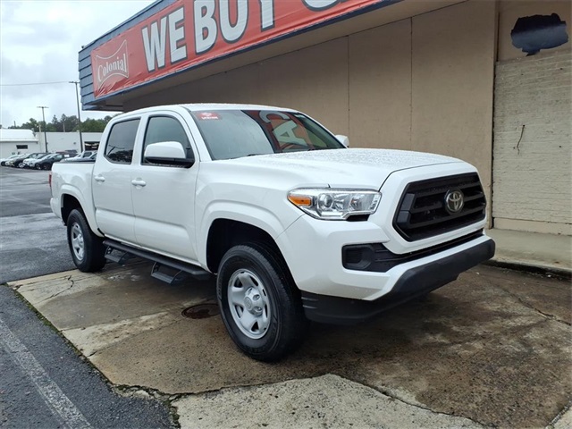 2022 Toyota Tacoma SR's photo