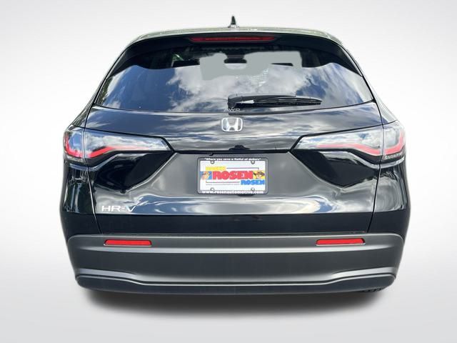 2026 Honda HR-V LX photo 4