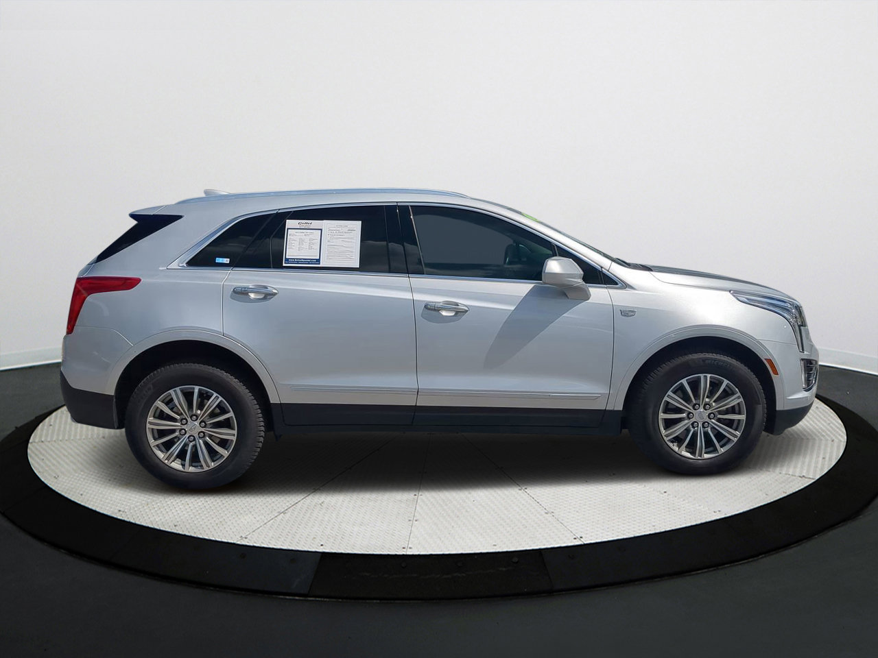 2019 Cadillac XT5 Luxury photo 3