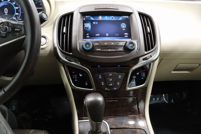 2015 Buick LaCrosse Leather photo 18