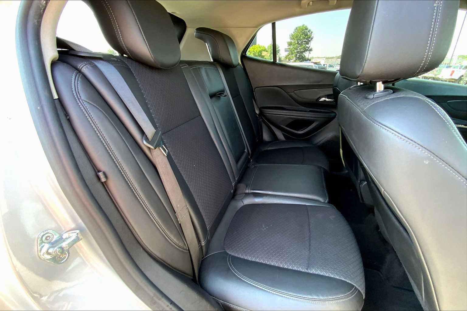 2022 Buick Encore Preferred photo 17