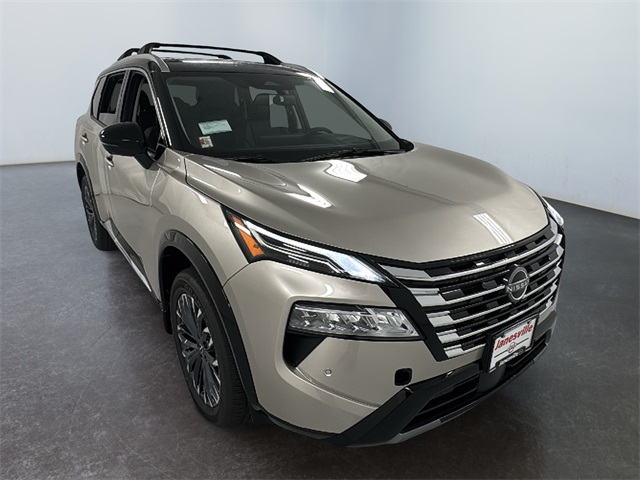 2026 Nissan Rogue Platinum's photo