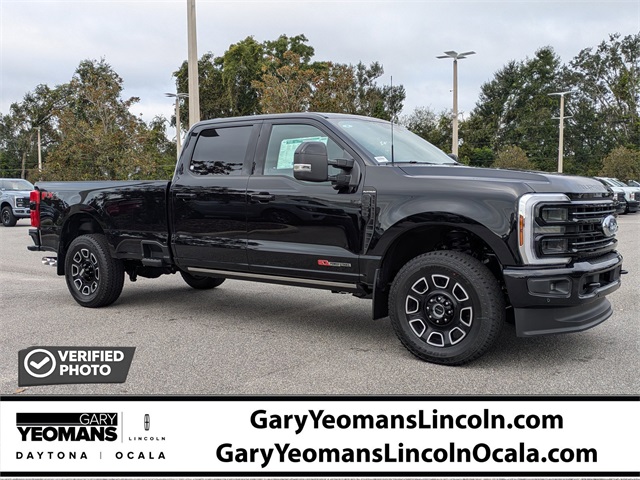 2026 Ford F-350 Super Duty Platinum's photo