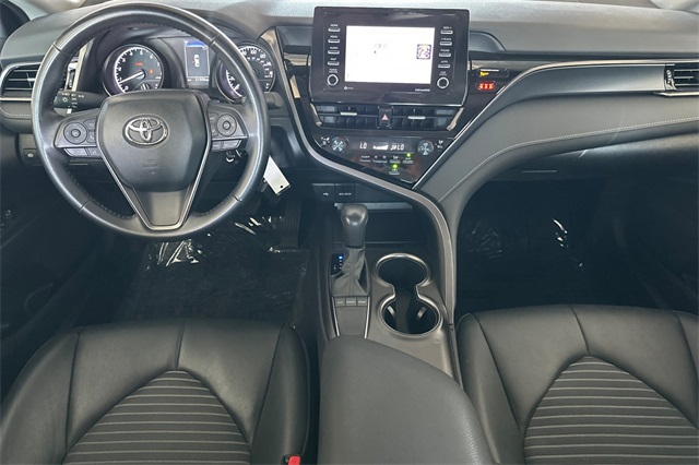 2023 Toyota Camry SE photo 4