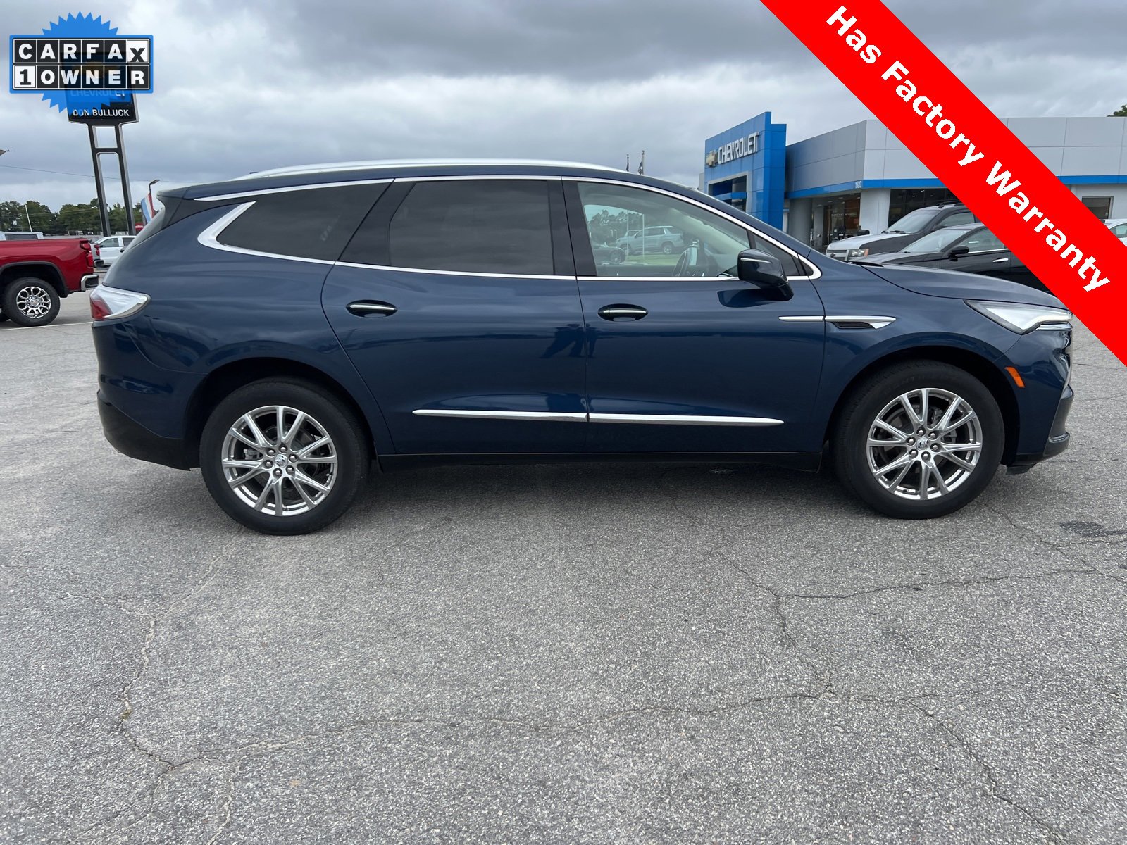 2023 Buick Enclave Essence photo 5