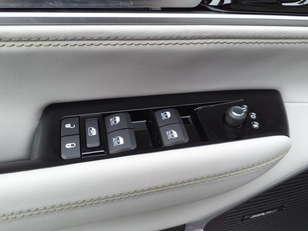 2024 Jeep Wagoneer Series II photo 8