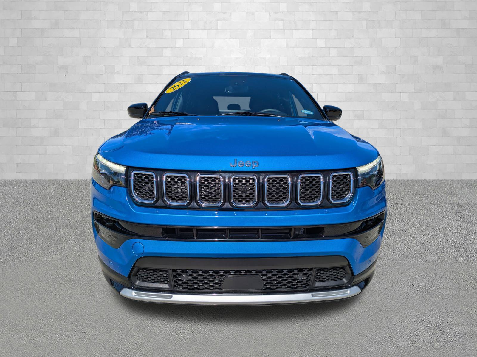 2023 Jeep Compass Limited photo 6