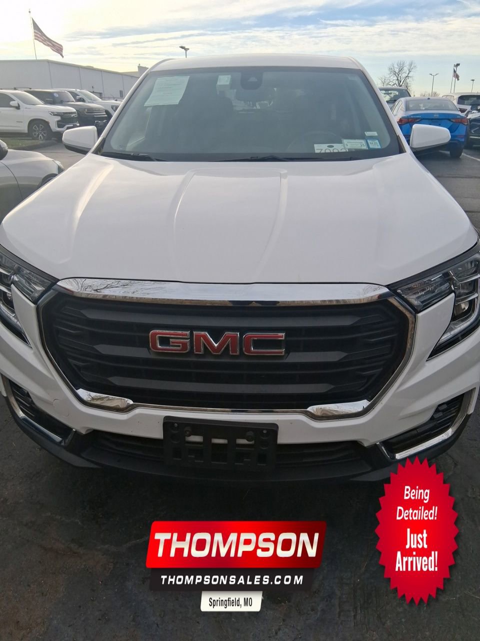 2024 GMC Terrain SLE's photo