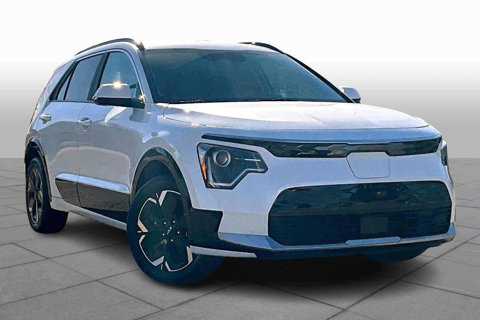Used 2024 Kia Niro Wind with VIN KNDCR3L10R5094597 for sale in College Park, MD