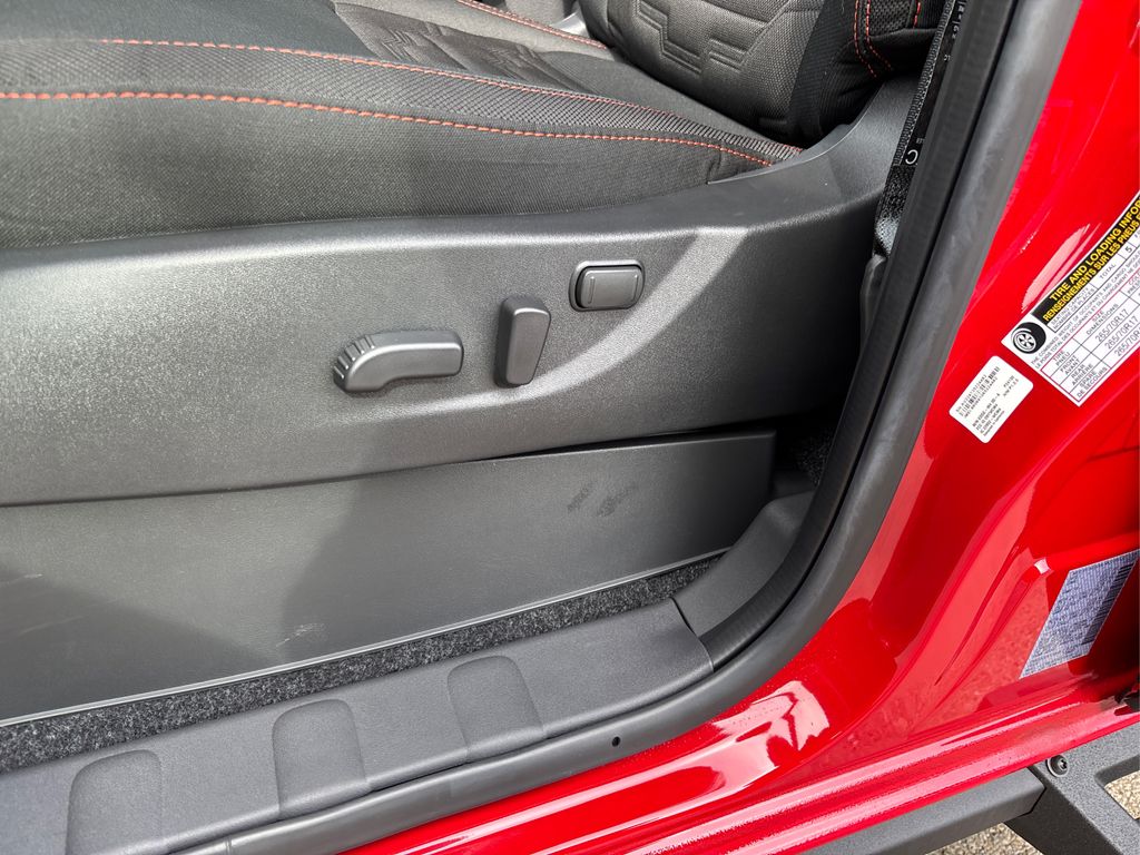2025 Nissan Frontier PRO-4X photo 18