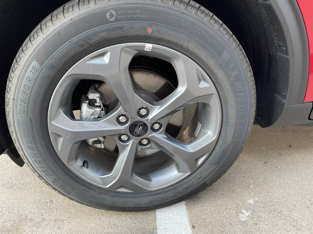 2025 Ford Escape ST-Line photo 11