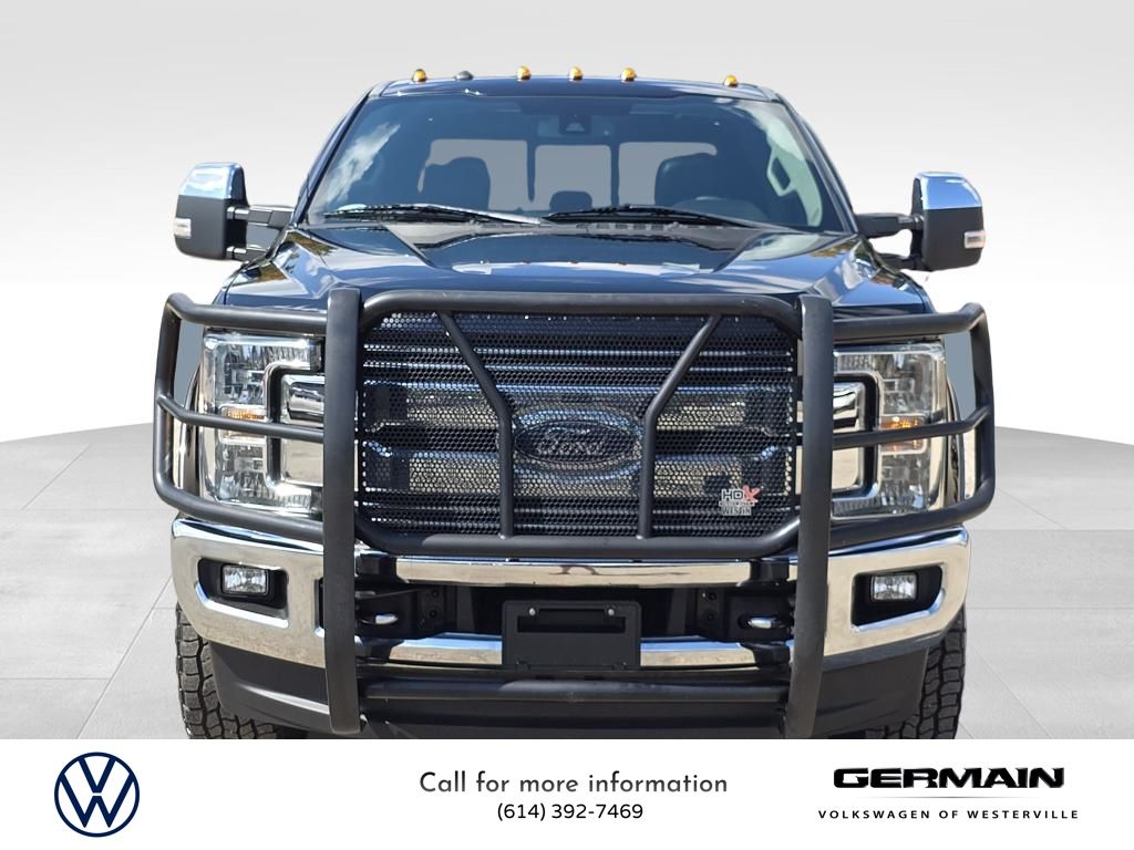 2017 Ford F-350 Lariat photo 2