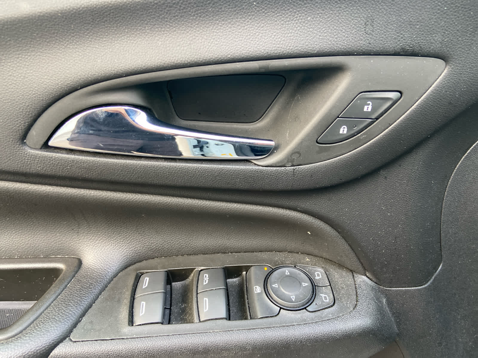 2023 Chevrolet Equinox LT photo 11
