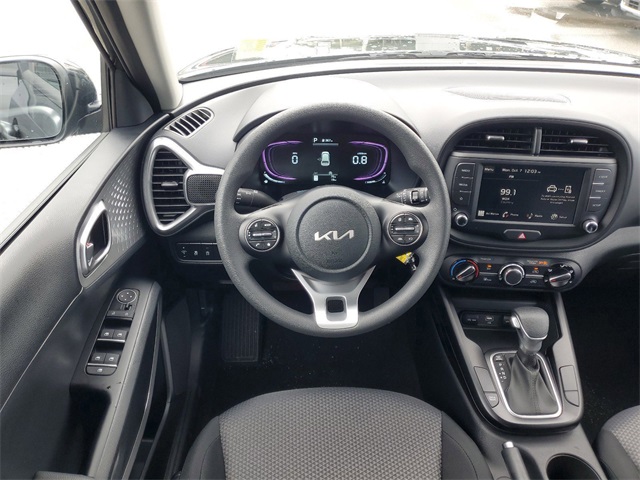 2025 Kia Soul LX photo 20