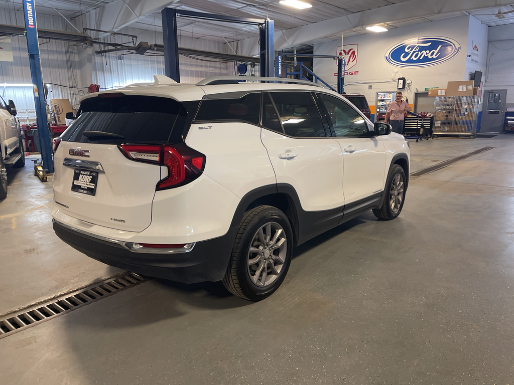 2023 Gmc Terrain SLT photo 4