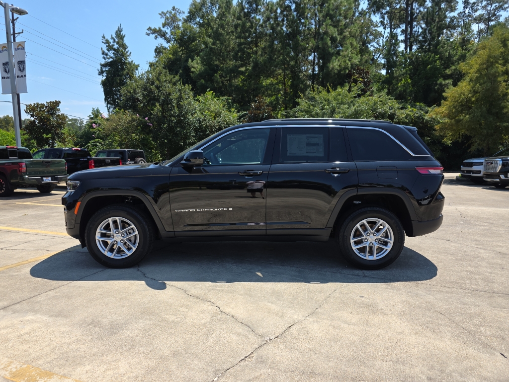 2025 Jeep Grand Cherokee Laredo X photo 5