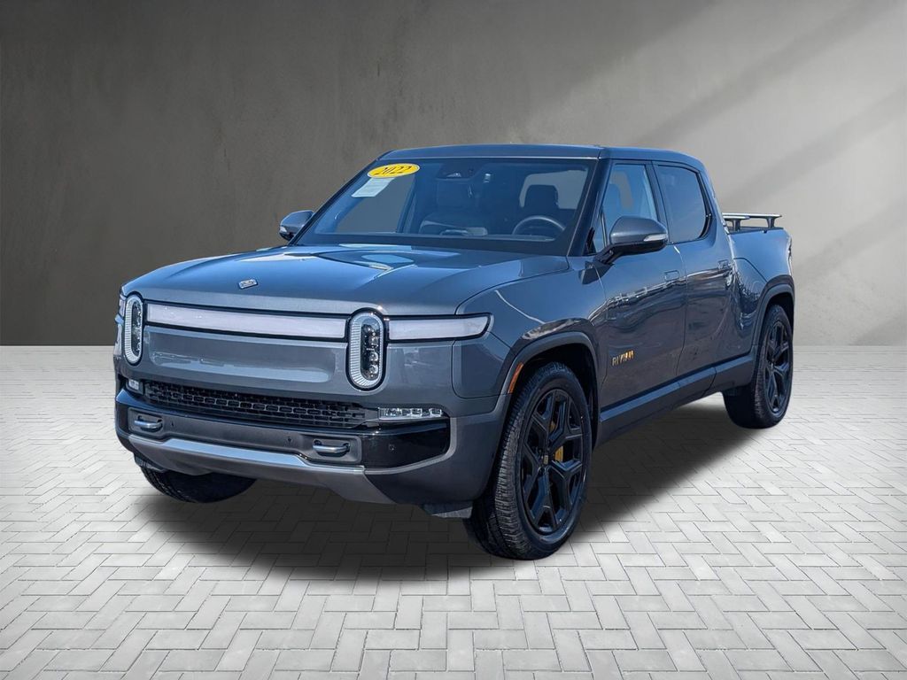 Used 2022 Rivian R1T Adventure with VIN 7FCTGAAA2NN008921 for sale in Columbus, OH