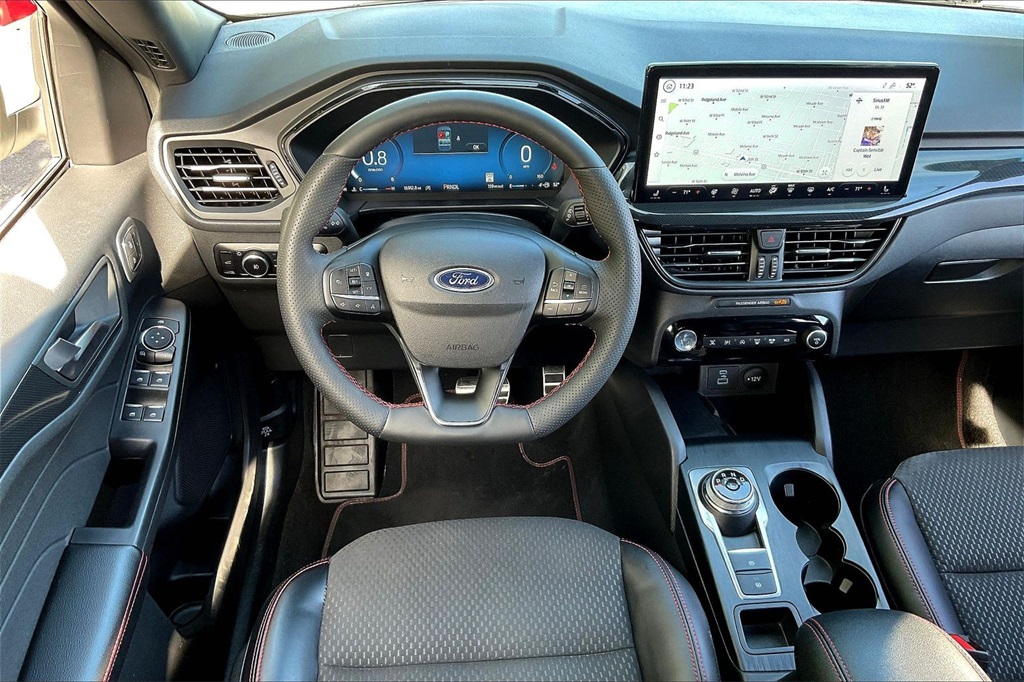 2023 Ford Escape ST-Line Elite photo 4