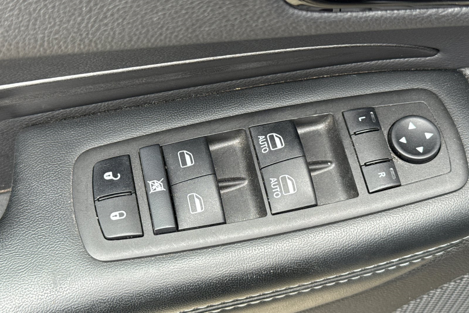 2024 Dodge Durango SXT photo 11
