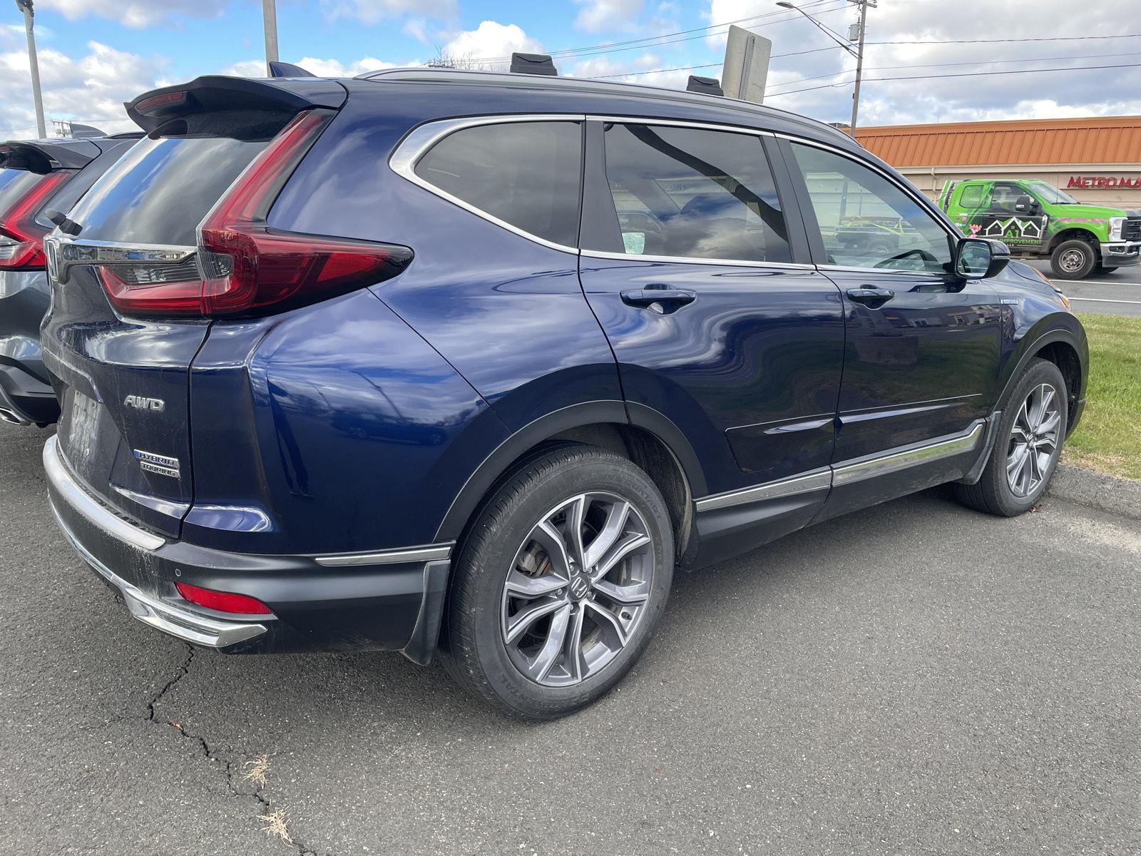 2022 Honda CR-V Hybrid Touring photo 4
