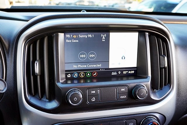 Used 2022 Black Chevrolet ZR2 image 25