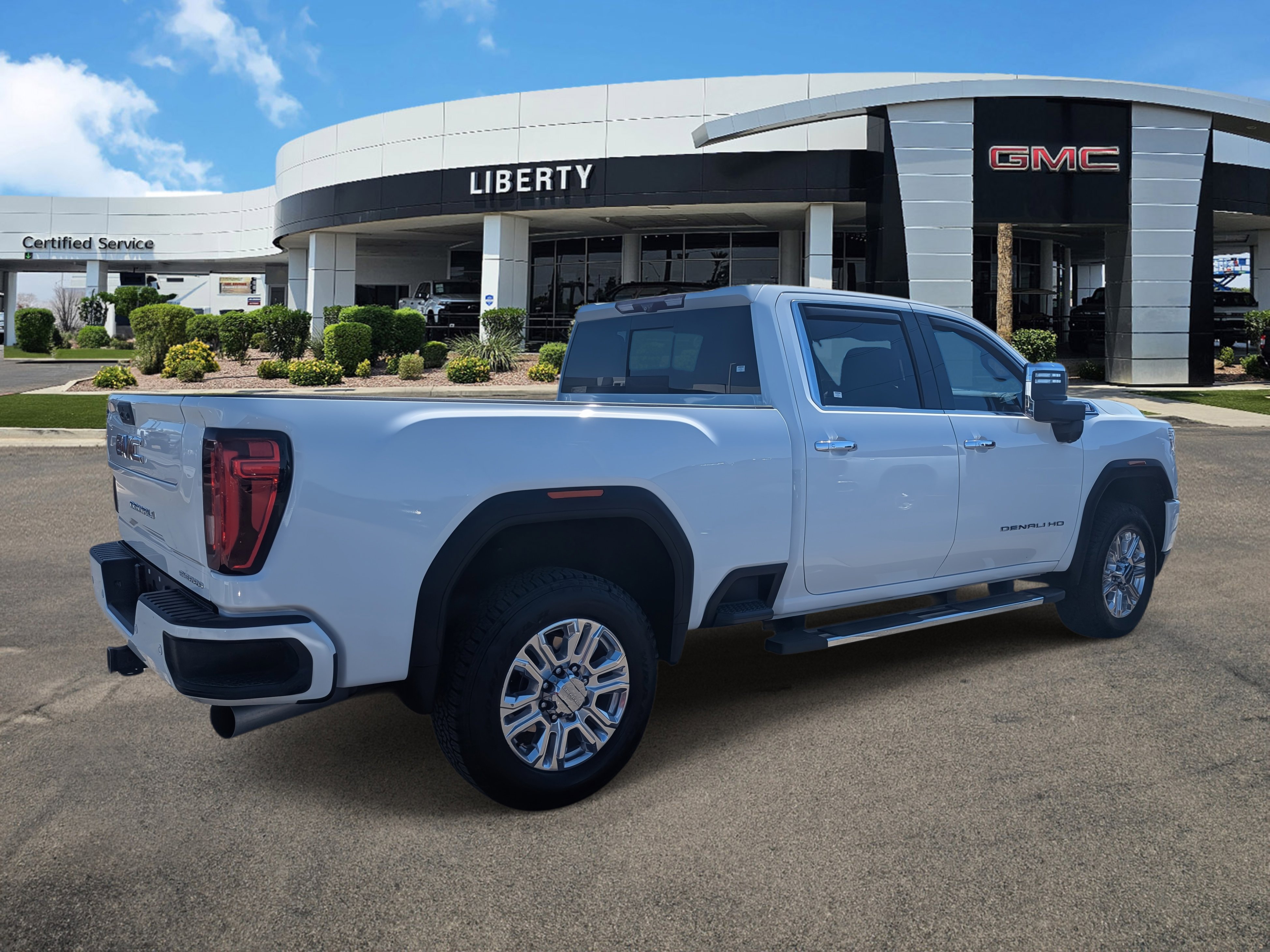 2020 Gmc Sierra 2500 HD Denali photo 3