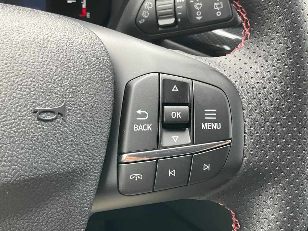 2025 Ford Escape ST-Line photo 6