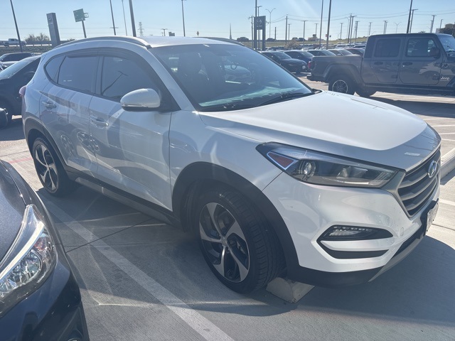 2018 Hyundai Tucson Sport photo 2
