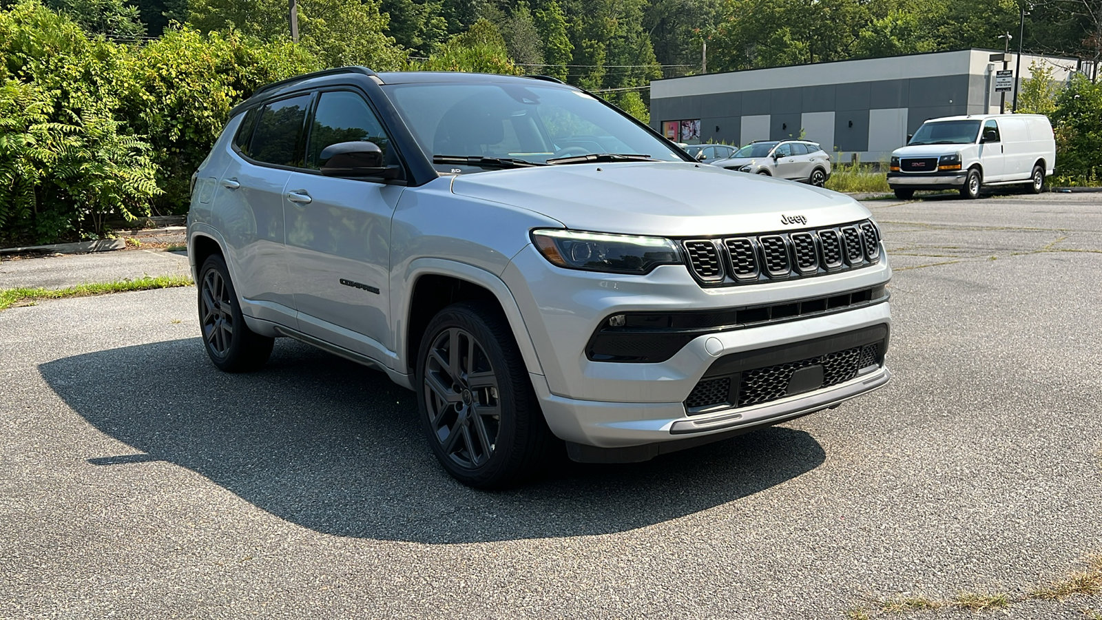 2025 Jeep Compass Limited photo 2