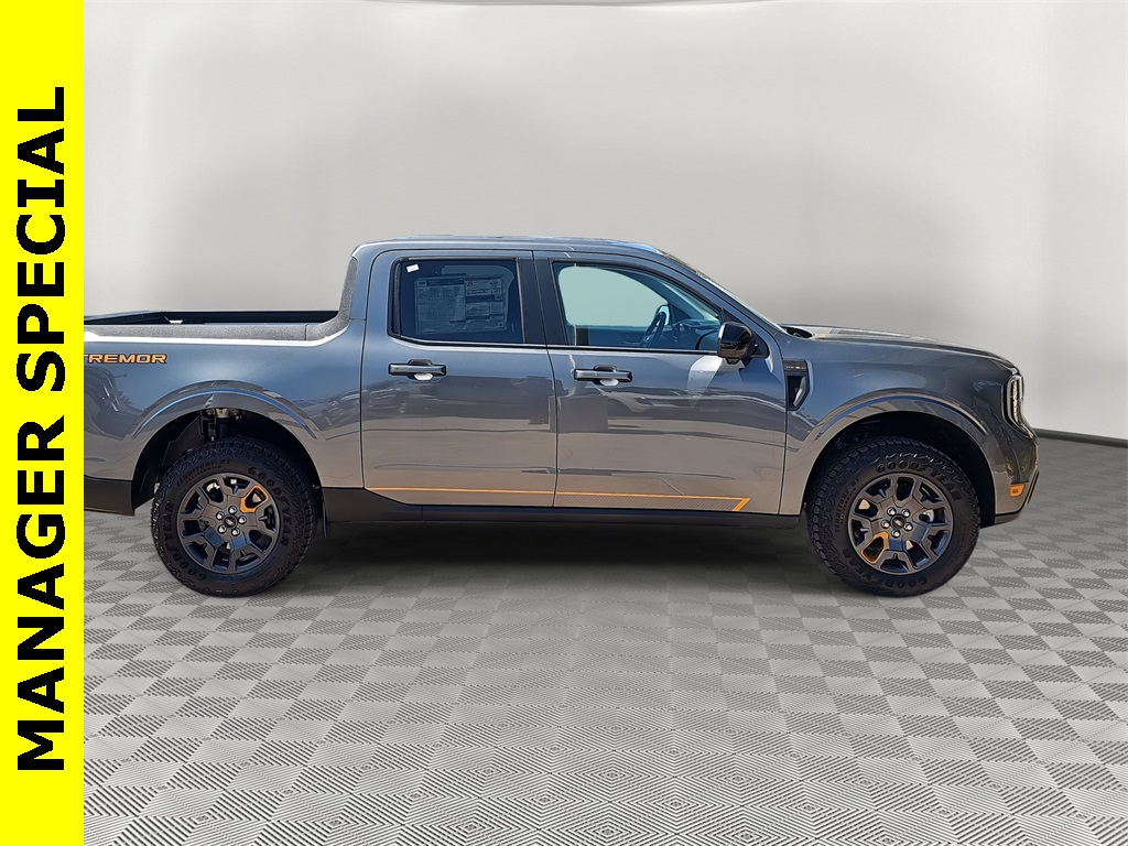 2025 Ford Maverick Tremor photo 2