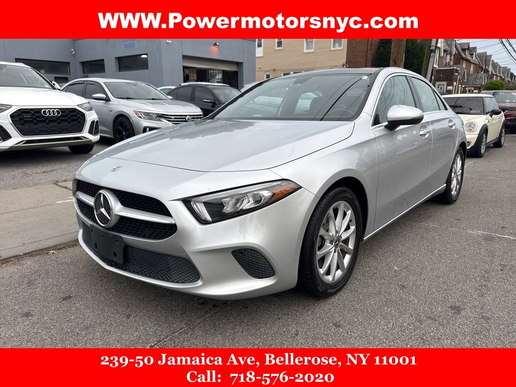 2021 Mercedes-Benz A-Class A220's photo