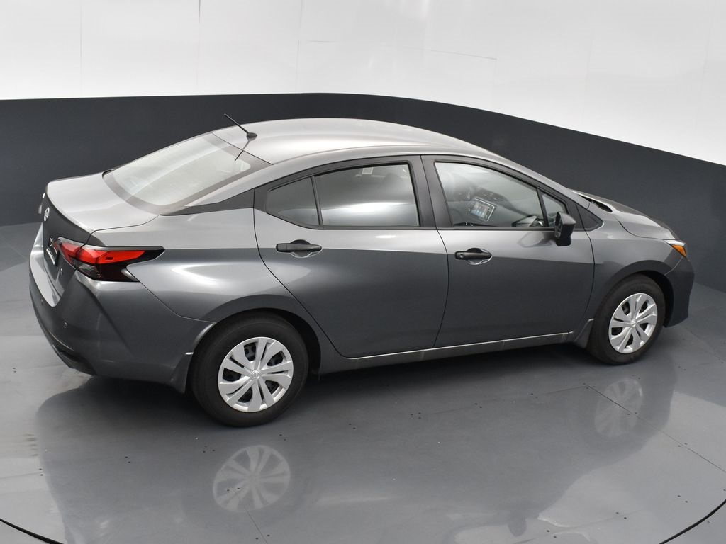 2025 Nissan Versa 1.6 S photo 45