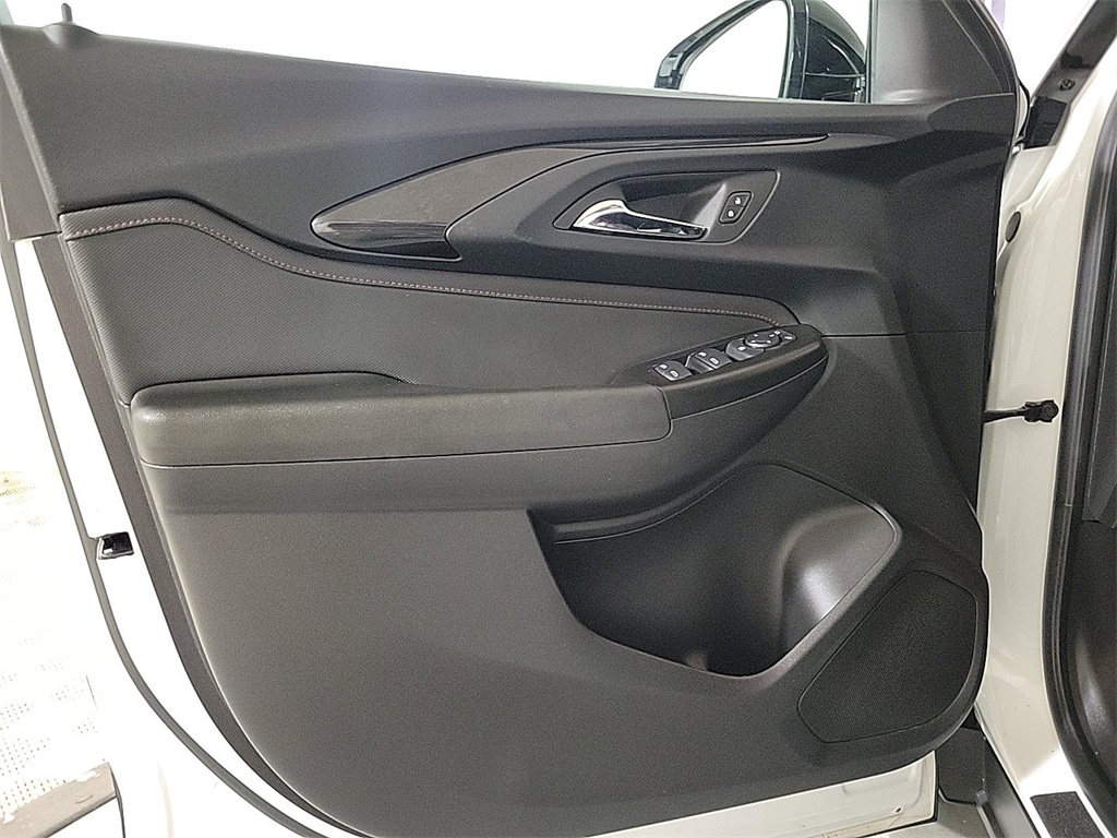 2023 CHEVROLET TRAILBLAZER - Image 21