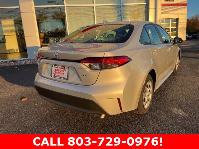 2025 Toyota Corolla LE photo 3