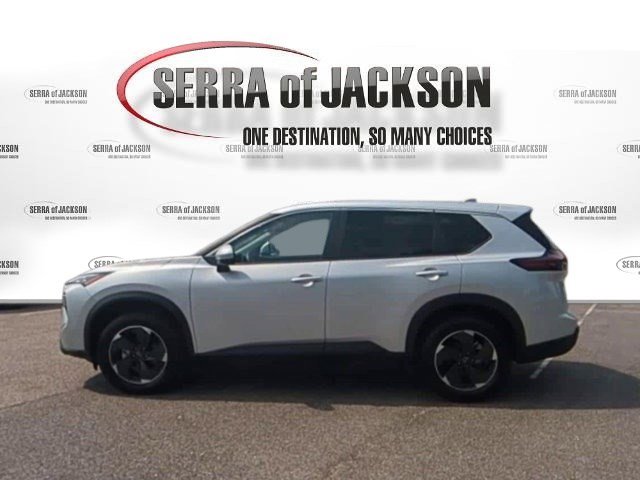 2024 Nissan Rogue SV photo 5