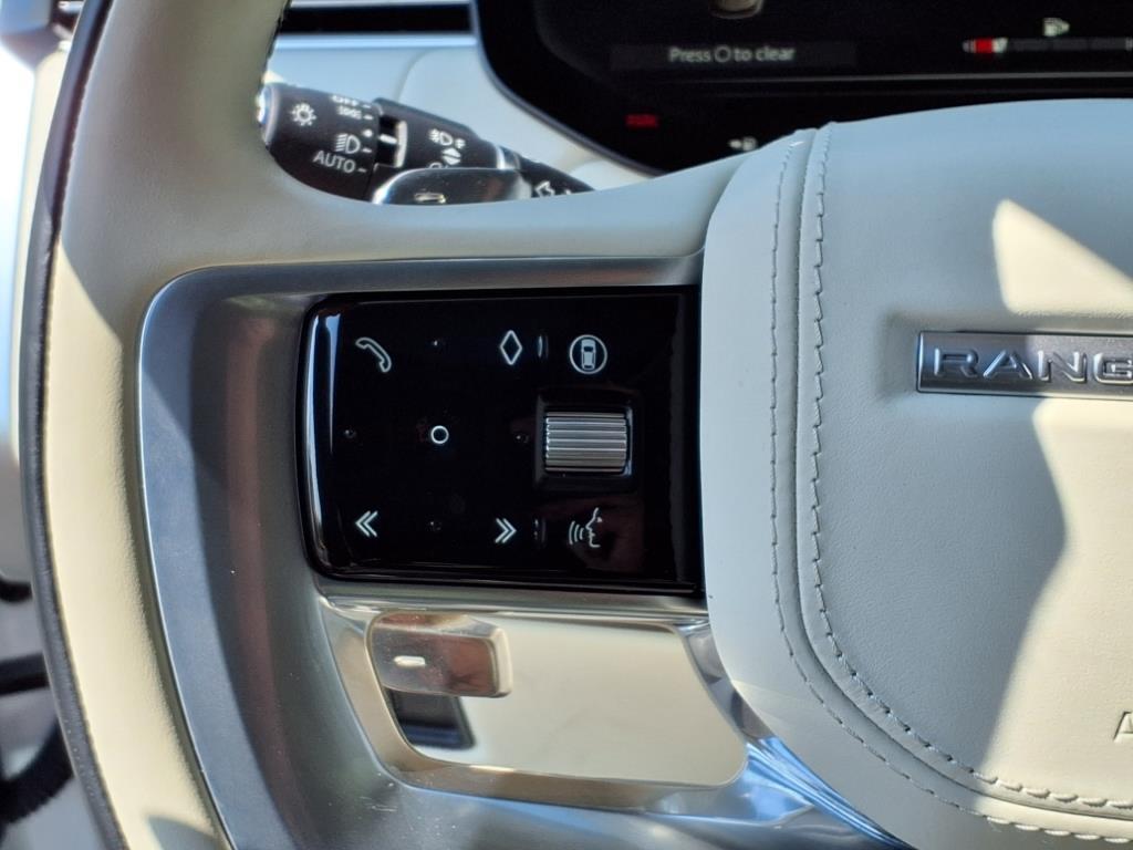 2024 Land Rover Range Rover SE photo 13