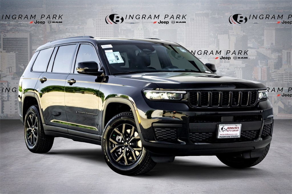 2025 Jeep Grand Cherokee L Altitude's photo