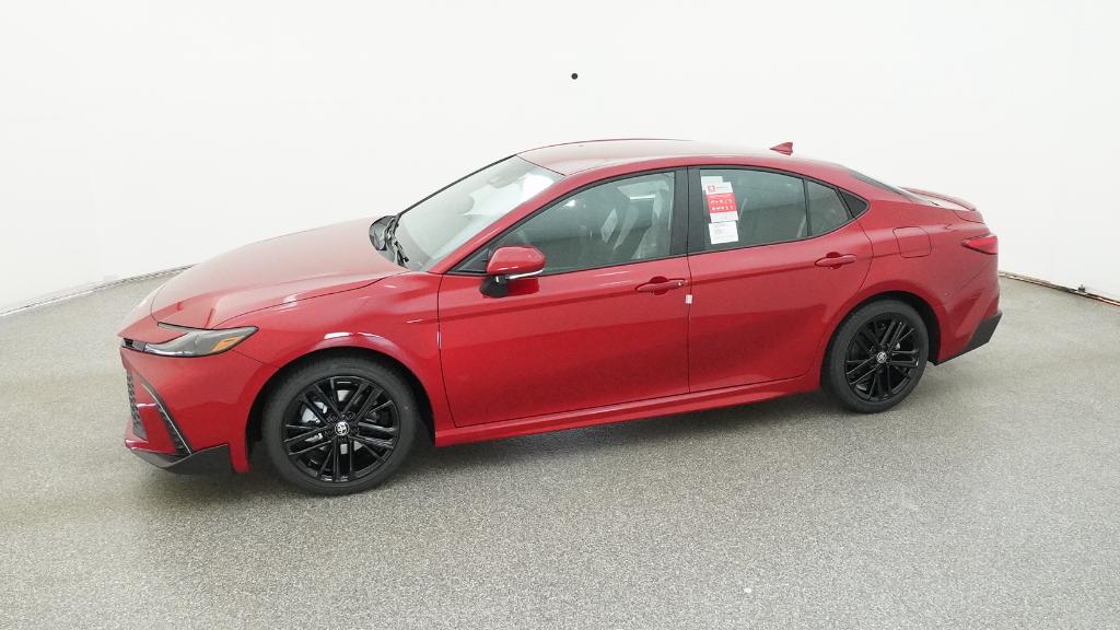 2025 Toyota Camry SE photo 7