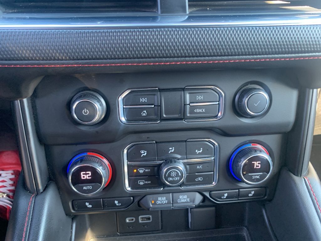 2021 Chevrolet Tahoe RST photo 24