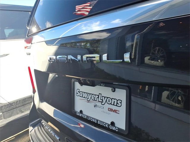 2025 Gmc Yukon XL Denali photo 4