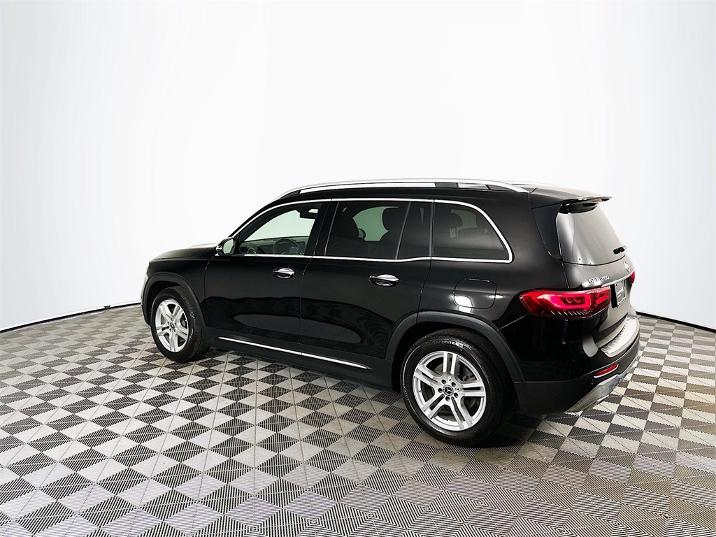 2021 Mercedes Benz GLB 350e photo 4