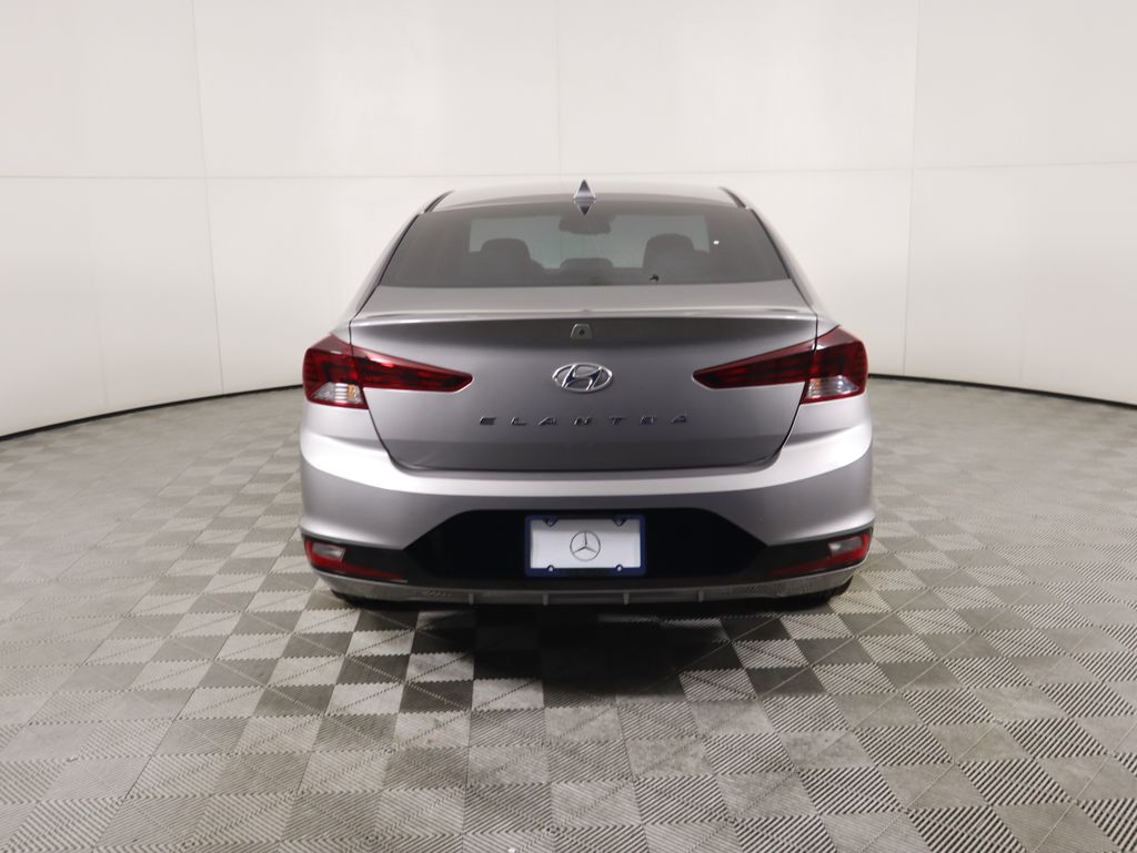 2020 Hyundai Elantra Value Edition photo 4